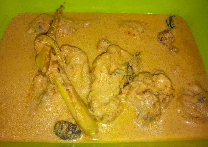 Gulai ayam padang