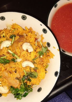 વેજીટેબલ પુલાવ (Vegetable Pulao Recipe In Gujarati) રેસીપી મુખ્ય ફોટો