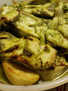 Una foto de Fogonero en mojo de cilantro