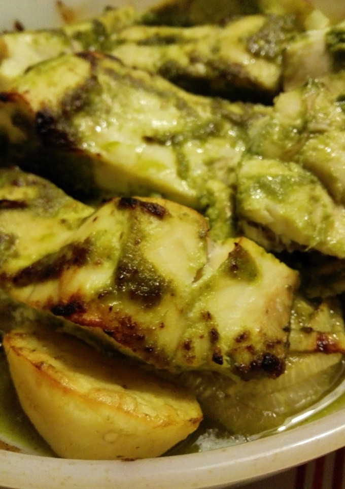 Una foto de Fogonero en mojo de cilantro