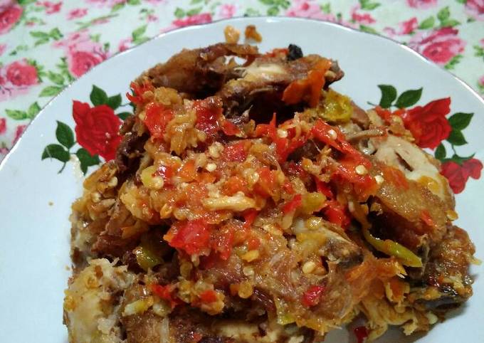 Resep Ayam Penyet Sambal Seuhah Oleh Wiwi Wianti Dewi Cookpad