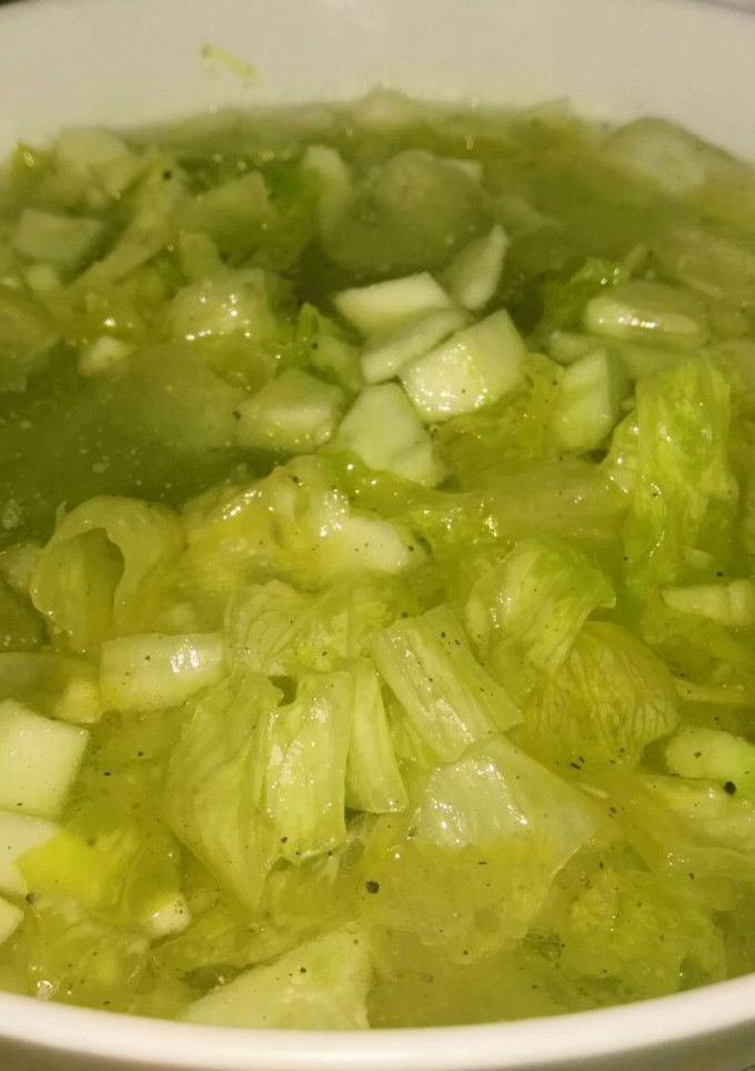 Una foto de Lechuga al agua (ensalada extremeña)