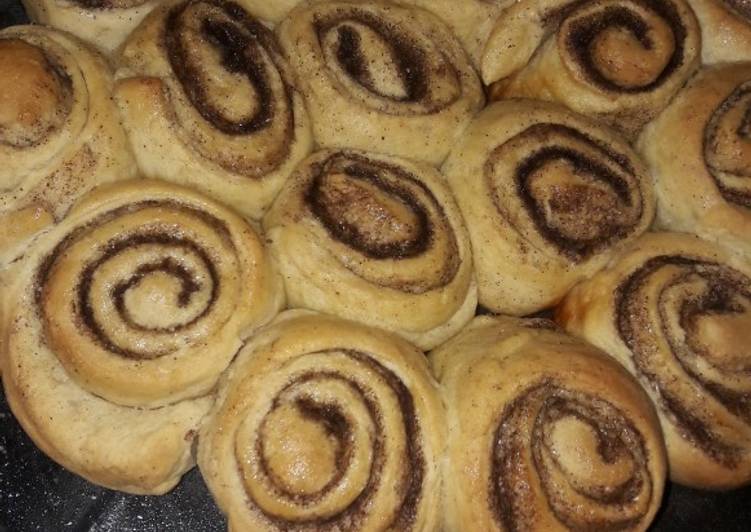 Cinnamon rolls