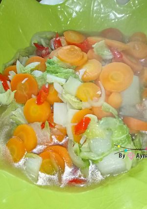 Foto resep Tumis Sawi Putih Wortel Saus Tiram Lombok Ijo Endes ala Resto