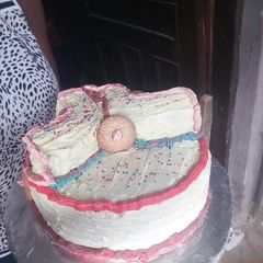 A picture of Butter icing.