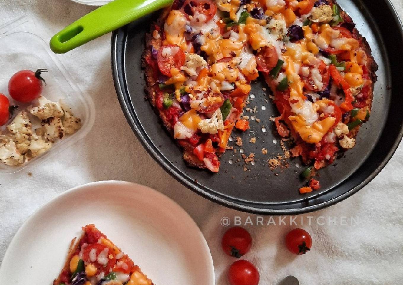 Cauliflower thin crusted Pizza