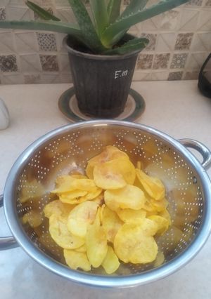 عکسی از دستور چیپس سیب زمینی