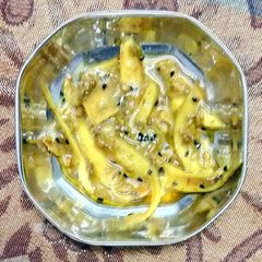 A picture of Mango pickle.