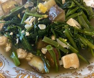 Fresh, Membuat Tumis Terong Kangkung Enak Sederhana