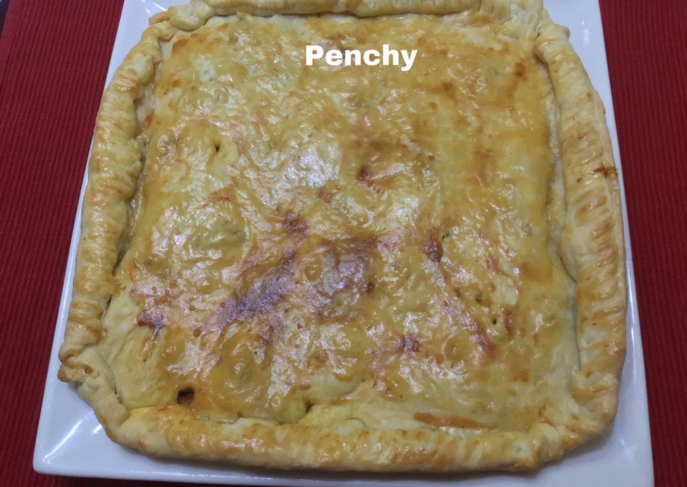 Empanada de masa brisa con ternera y pollo