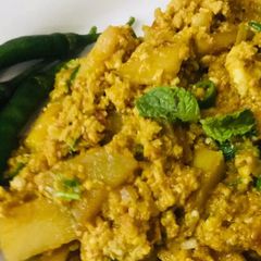 A picture of Aloo andey.