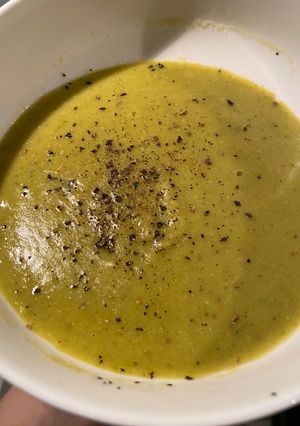 A picture of My first ever pea soup.