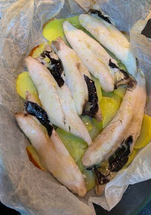 Una foto de Pescadillas con patatas al horno