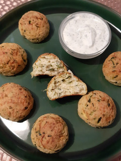 Parmezános cukkini golyók recept fotója