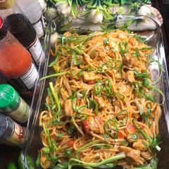 A picture of Pasta chicken chowmin.