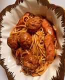 Creamy tomato pasta / meatballs