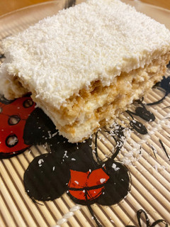 Una foto de 🍋🥥 Tarta de limón y coco 🥥🍋