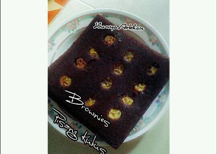 Proses Membuat Brownies Kukus Cokelat Pisang yang Bisa Manjain Lidah
