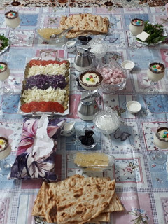 عکسی از دستور سفره افطاری ساده ما😍