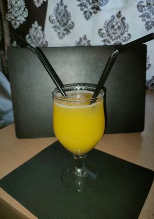 પાઈનેપલ પલ્પી જ્યૂસ (Pineapple Pulpy Juice Recipe In Gujarati) રેસીપી મુખ્ય ફોટો