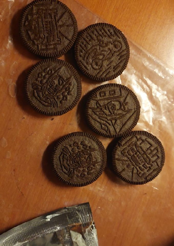 Una foto de Delicioso Pastel de Oreos solo 4 ingredientes