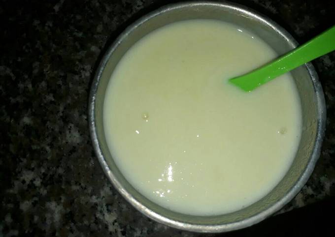 Potatoes and egg yolk puree