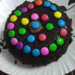 A picture of Bourbon Biscuit cake.