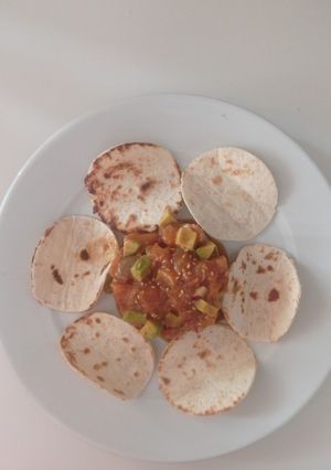 Una foto de Tartar de salmón y aguacate