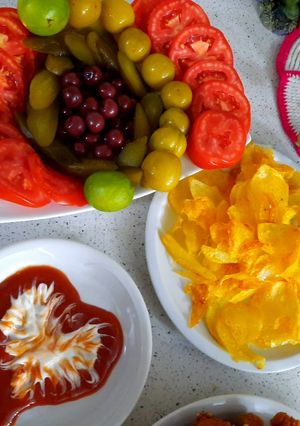 عکسی از دستور چیپس سرکه نمکی