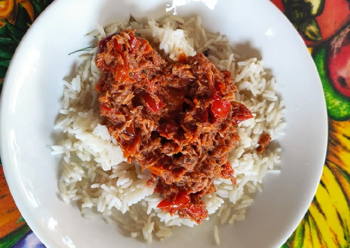 Pasos sencillos para Hacer  Arroz con atún al curry