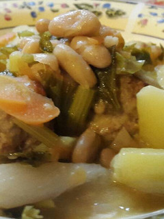 Foto di Polpette di carne con cannellini e verdure #cookpad #ciaksicucina