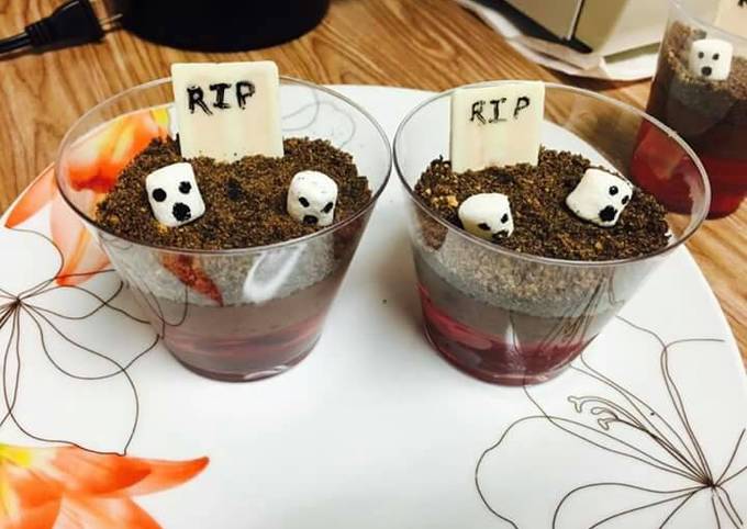 Graveyard Dirtcups