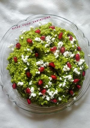 A picture of Palak Paneer Dalia.