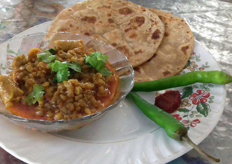 Recipe: Delicious મેથી ગાંઠિયા નું શાક (Methi Ganthiya Nu Shaak Recipe In Gujarati)