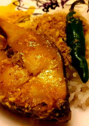 A picture of Hilsa fish tel jhol/ Bengali Hilsa light curry.