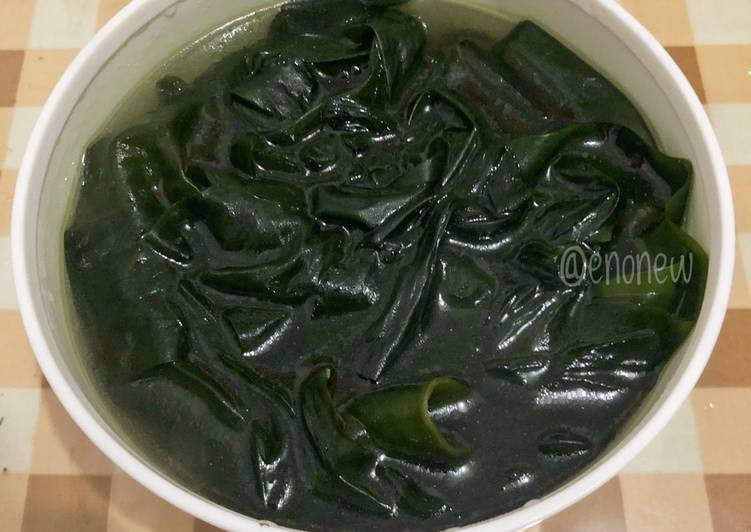 Sup Rumput Laut (Miyeok Guk ala ala)