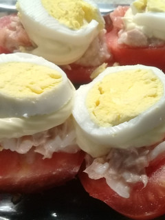 Una foto de Tomate relleno