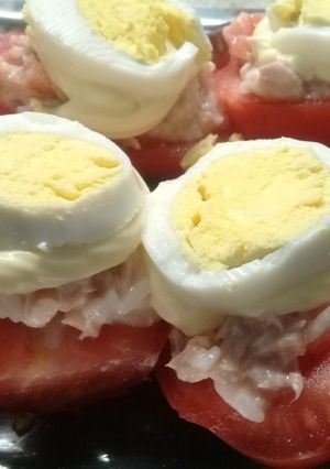 Una foto de Tomate relleno