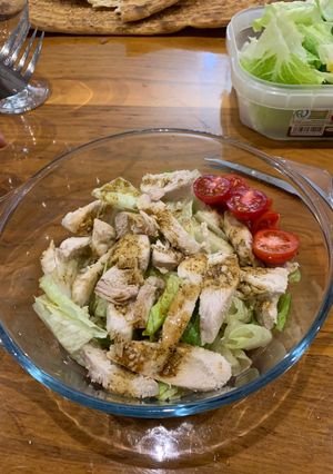 รูปของ สลัดอกไก่ซอสหม่าล่า