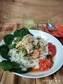 Foto resep *Kwetiaw siram Bakso Kuah*