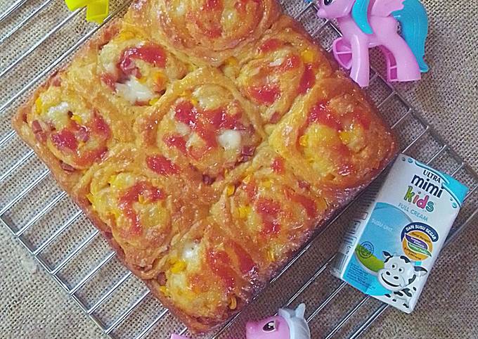 Resep Pizza Roll ~ Roll Pizza Or Pizza Gulung TANPA ULEN yang Lezat Sekali