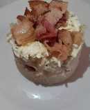 Timbal de cayeye con queso y tocino
