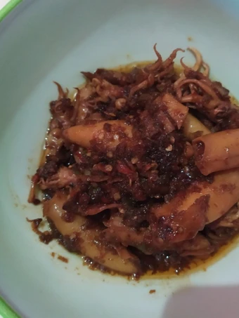 Cara Mudah Membuat Resep  Cumi asin pedas manis yang Bisa Manjain Lidah, Enak Banget