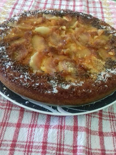 Una foto de Torta invertida de manzana