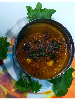 தூதுவளைக் கீரை குழம்பு (Thoothuvalai keerai kulambu recipe in tamil) செய்முறை முக்கிய புகைப்படம்