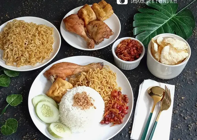 Nasi uduk magicom (menu under 50k)