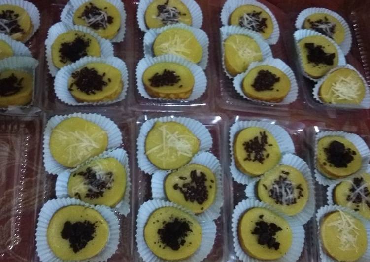 Resep Kue Lumpur mini aneka toping | Cara Membuat Kue Lumpur mini aneka toping Yang Sempurna