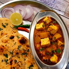 A picture of Paneer Aloo Curry.