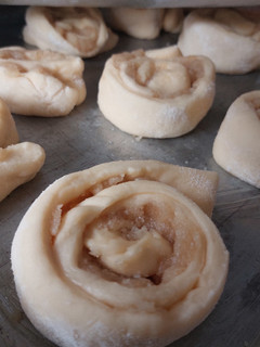 Una foto de Rolls de almendra