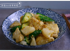 柚子小黃瓜炒雞丁 的食譜成品照片